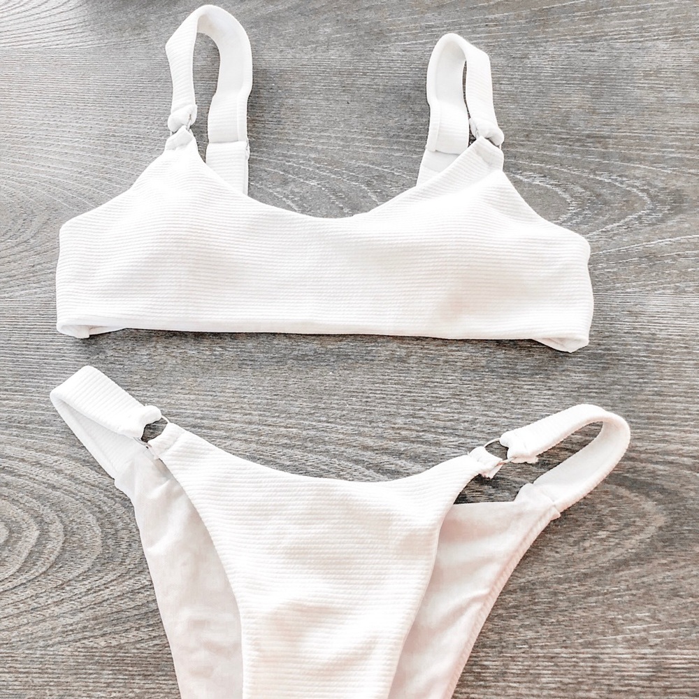 White Ribbed Bikini - Picture 5 of 5